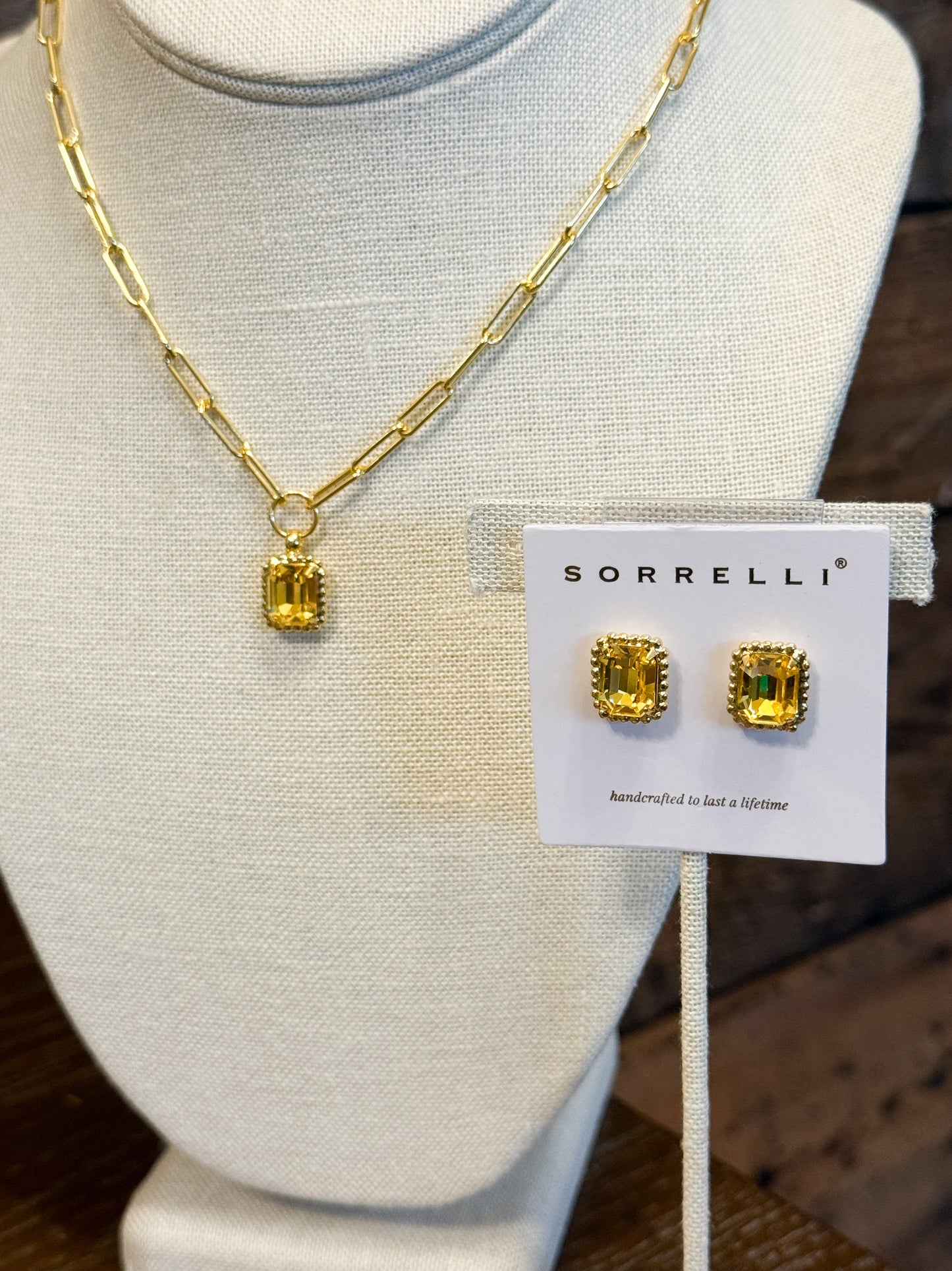 Sorrelli Octavia Scalloped Stud in Light Topaz