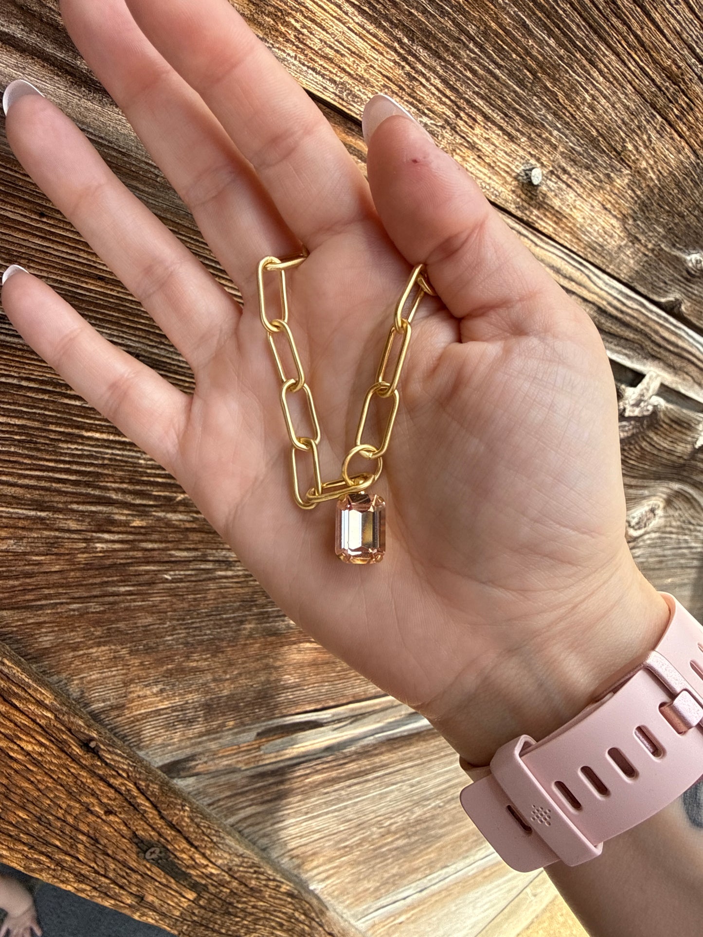 Sorrelli Nia Oval Pendant Necklace inGolden Goddess