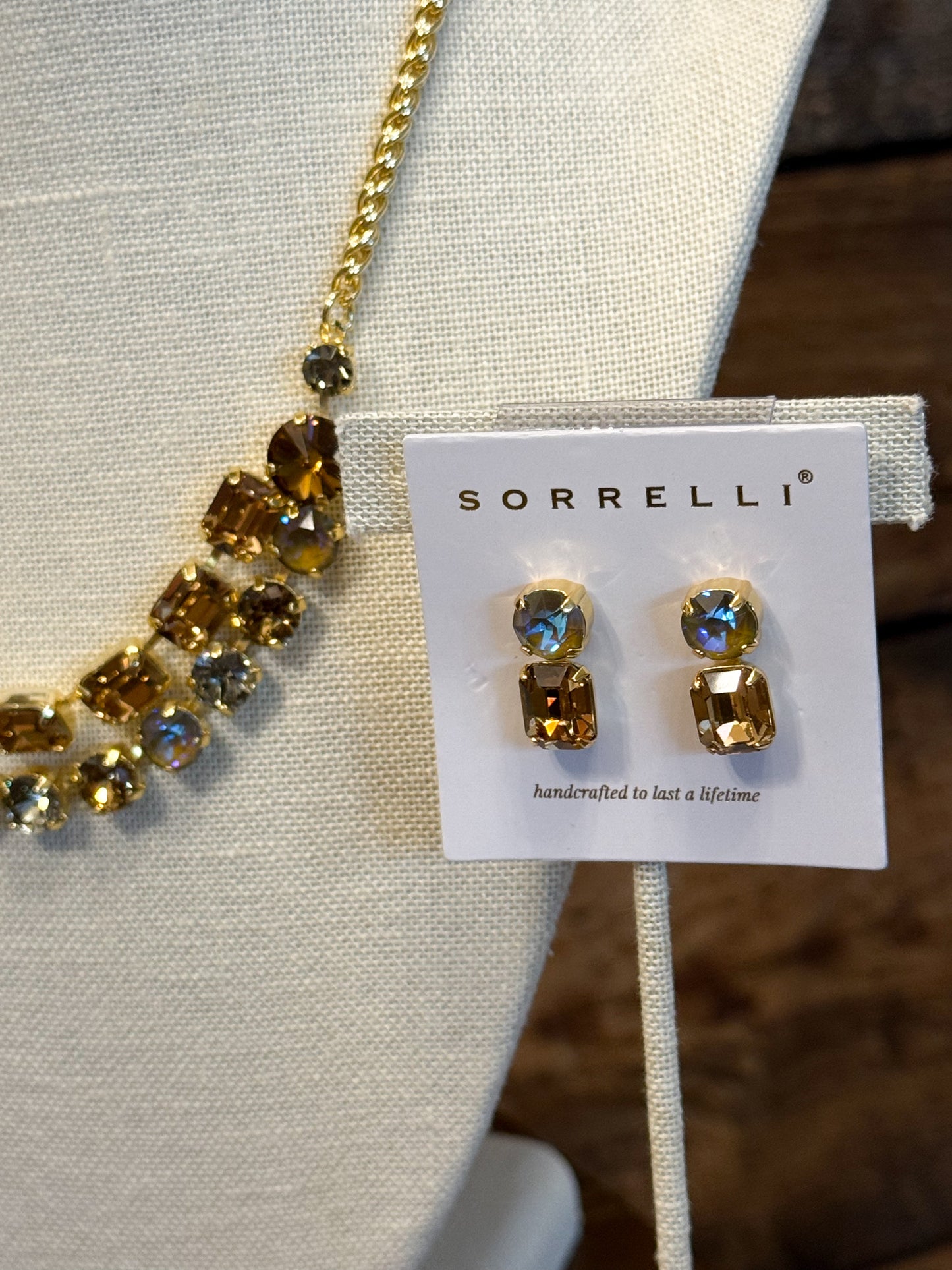 Sorrelli Zelie dangle Earrings in Honey Bourbon