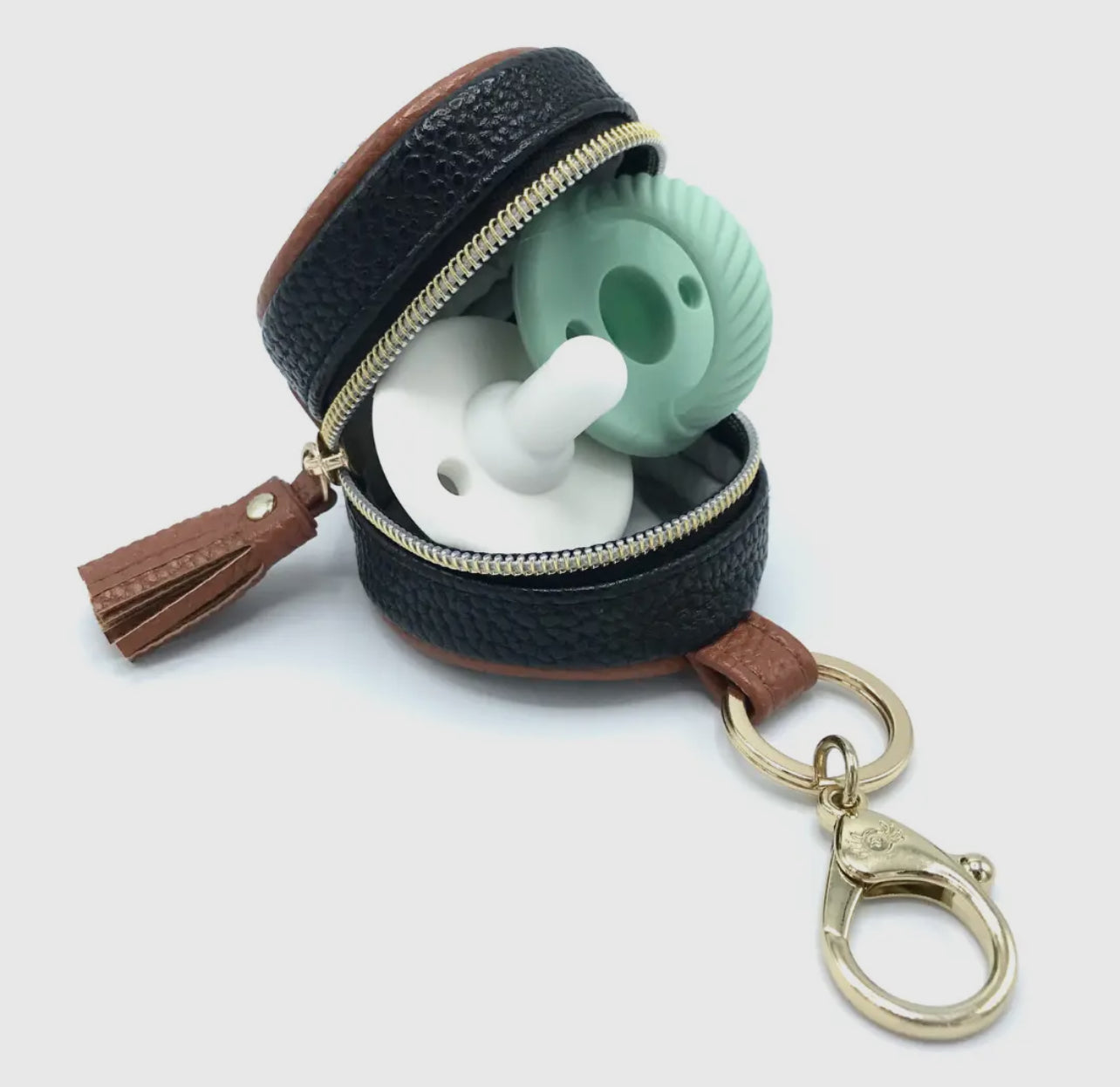 Itzy Ritzy Paci Pod Charm