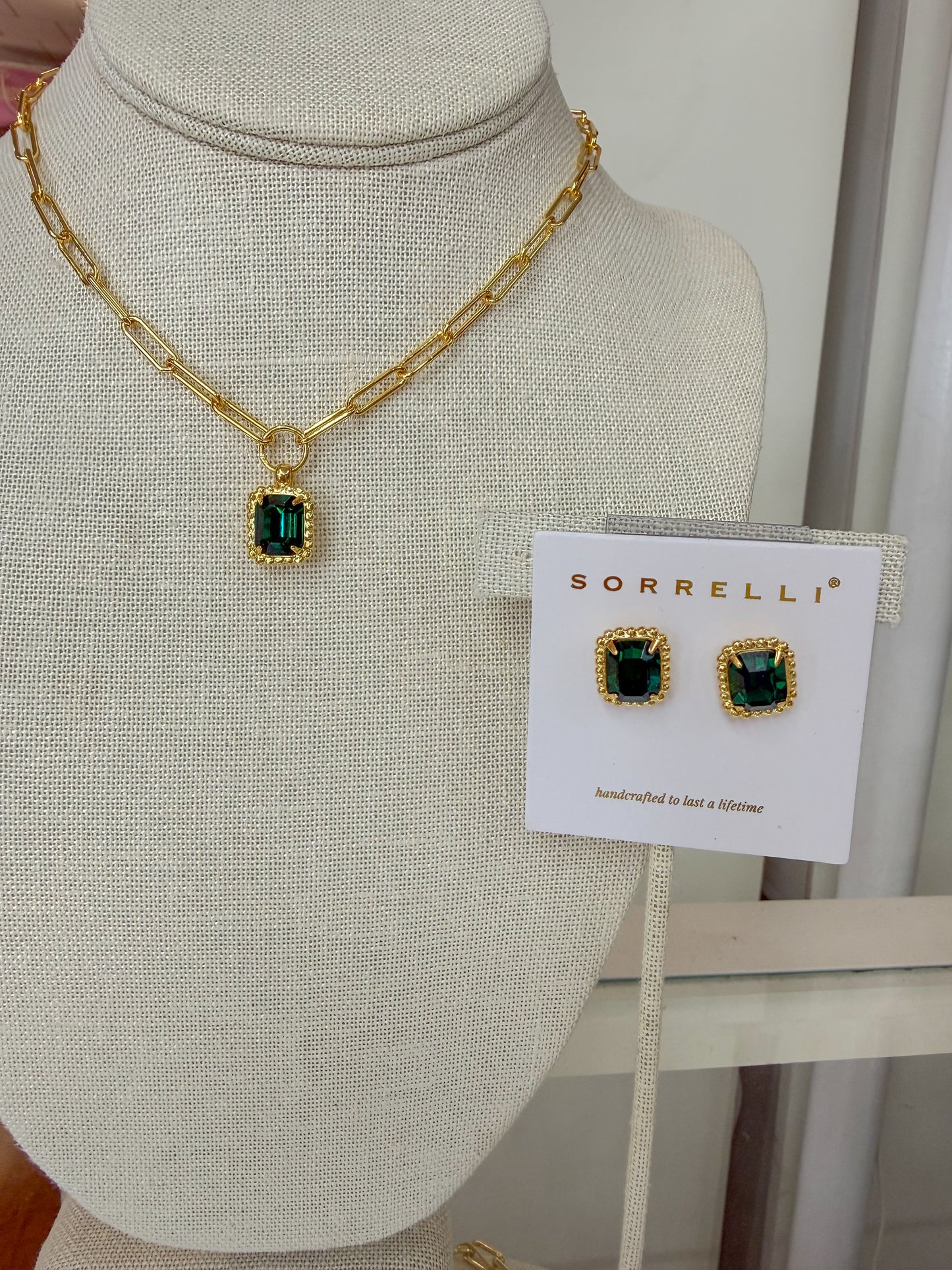 Sorrelli Decorated Stud in Emerald