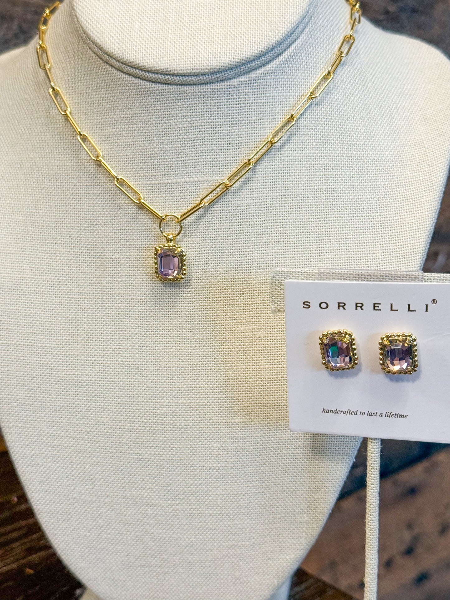 Sorrelli Octavia Scalloped Stud in Vitrail Light