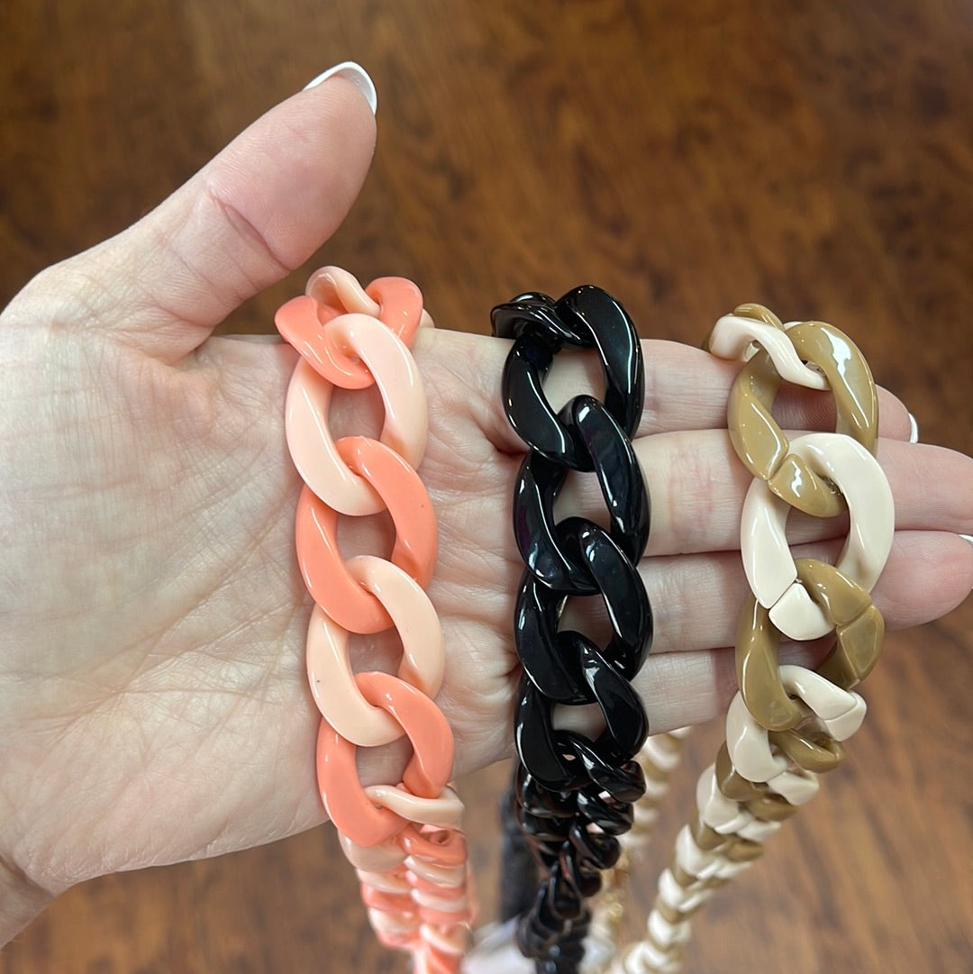 Hold the Phone Crossbody chain