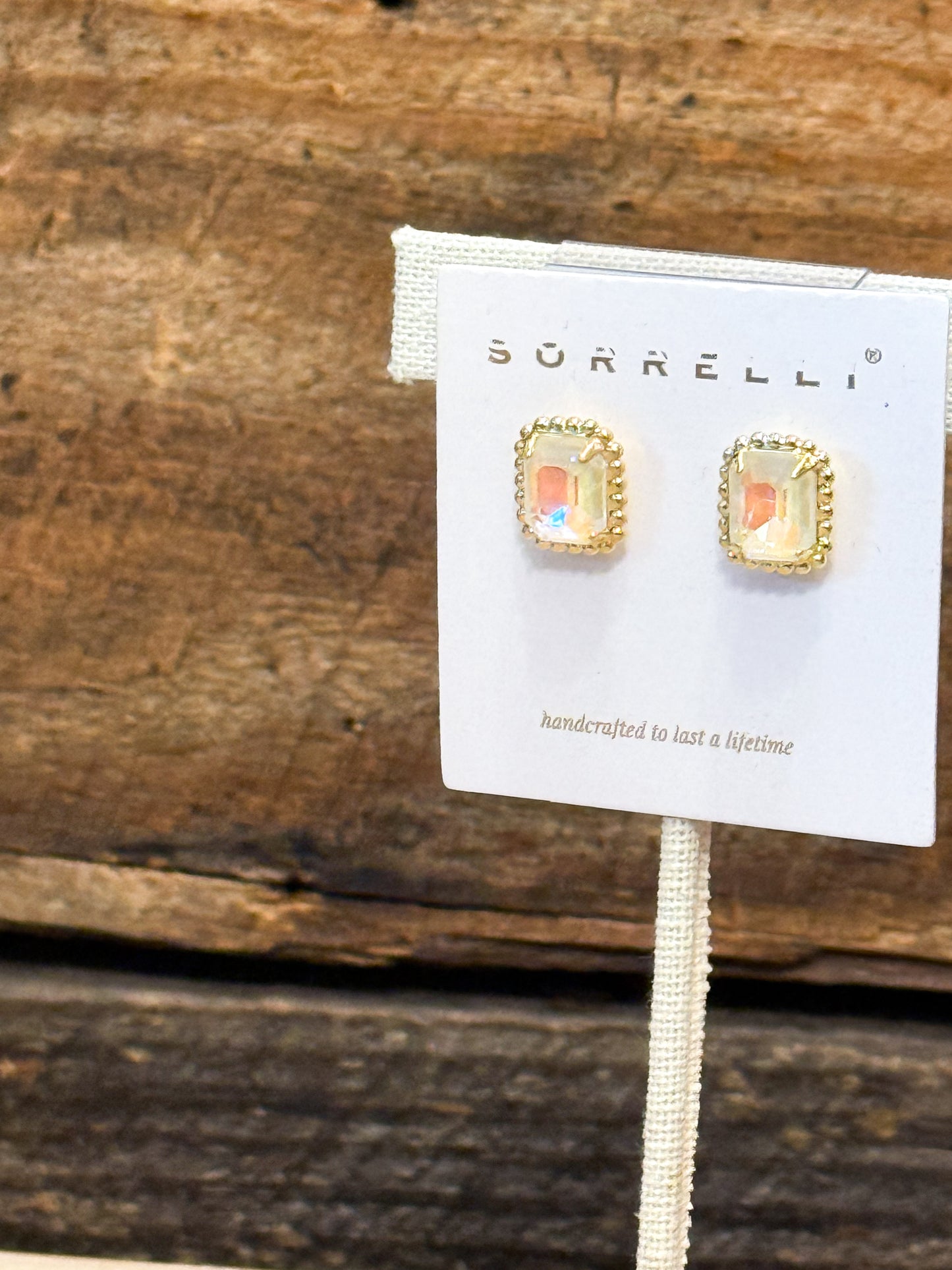 Sorrelli Decorated Stud in ultra white