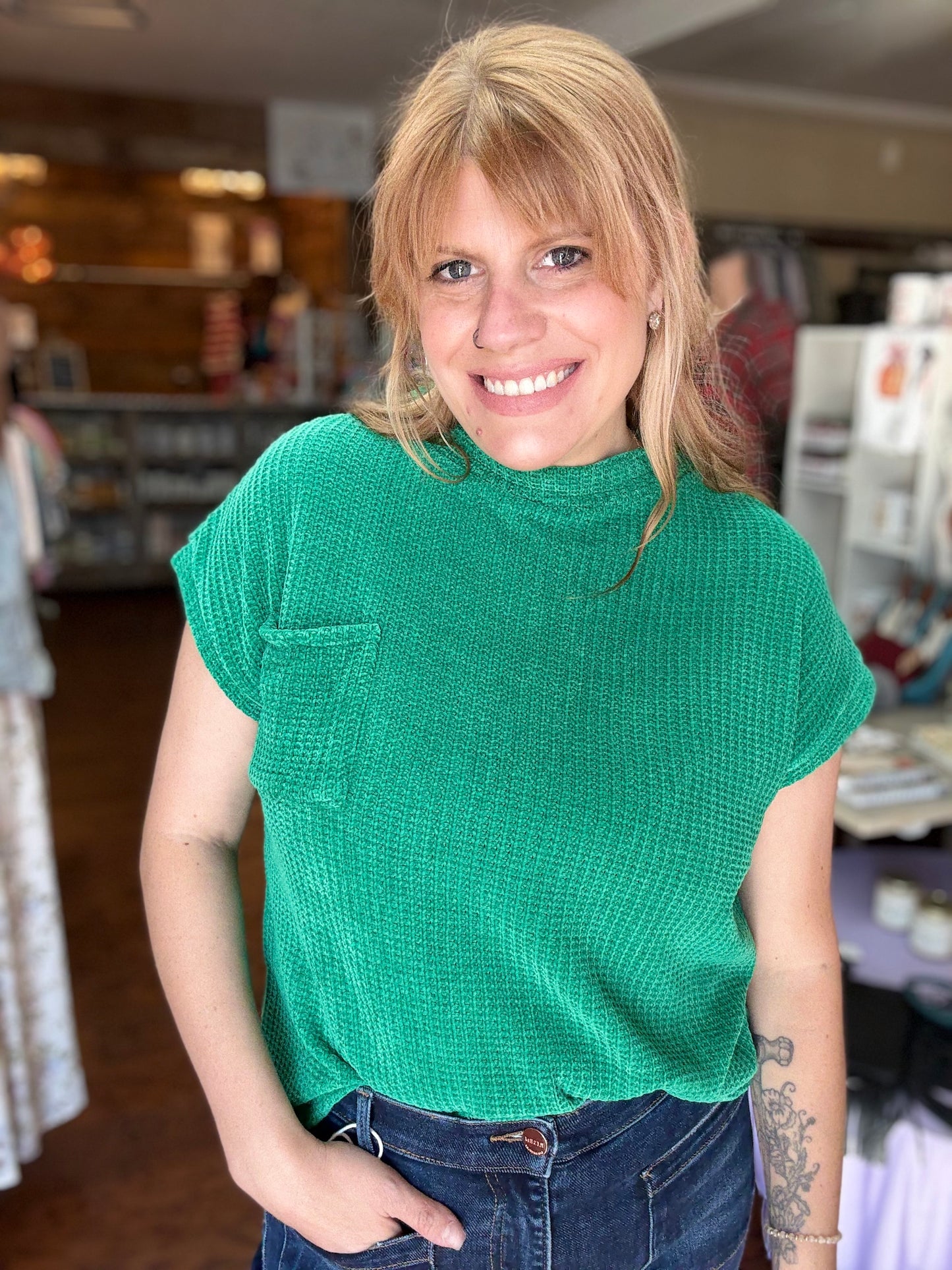 Charlene Chenille Ss top in Kelly