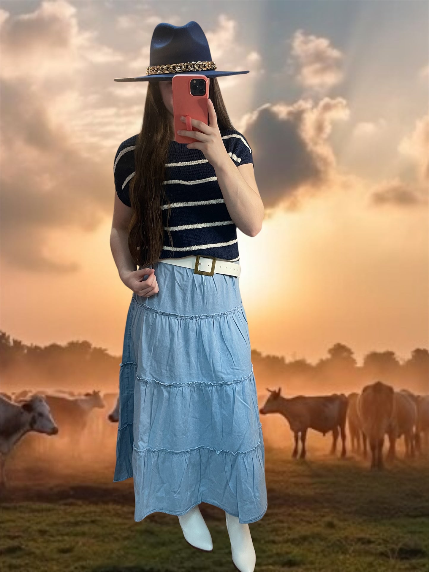 Chained Strap Wide Brim Hat in Navy