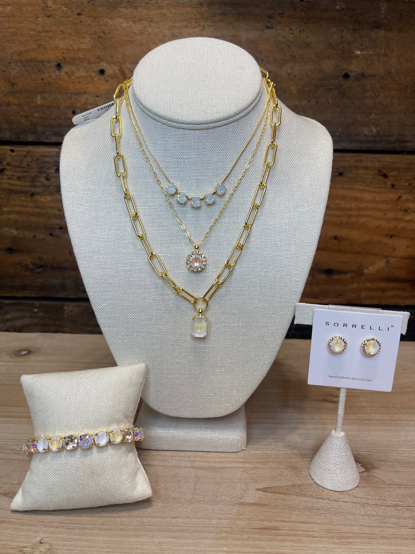 Sorrelli Haute Halo Pendent Necklace in Ultra White