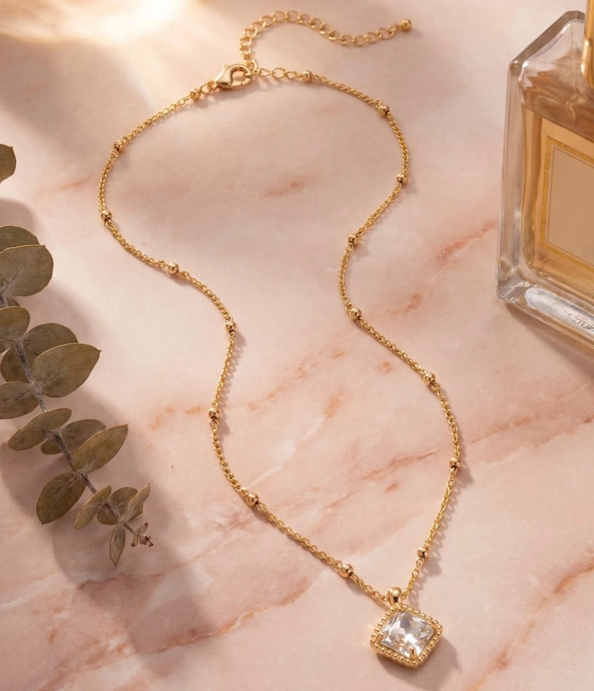 Sorrelli Izzy Decorated Pendant Necklace in crystal*